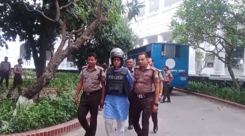 সাক্ষীকে ‘জোরজবরদস্তি’ না করার অনুরোধ পলকের