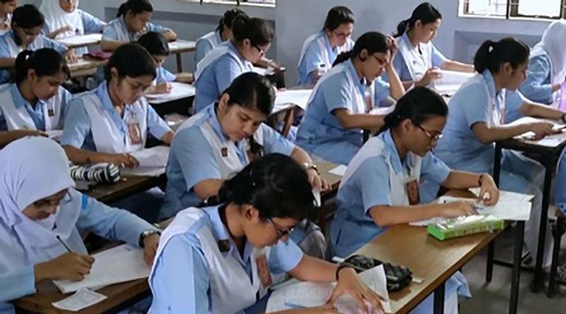 এসএসসি পরীক্ষার ৩ দিন আগে কেন্দ্রে প্রবেশ নিয়ে নতুন নির্দেশনা জারি
