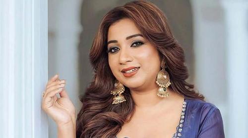 অনুষ্ঠানে ফের ‘চিকনি চামেলি’ গাইতেই  ট্রলিংয়ের শিকার শ্রেয়া!