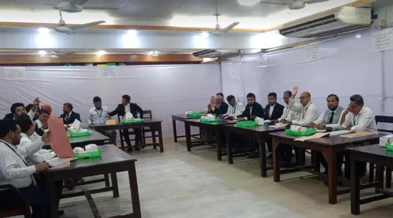 ঢাকা আইনজীবী সমিতির নির্বাচন শুরু