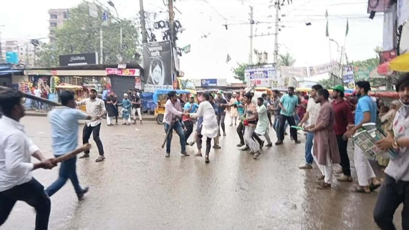 নারায়ণগঞ্জে ছাত্রদল-শিবির সংঘর্ষ, আহত ৫