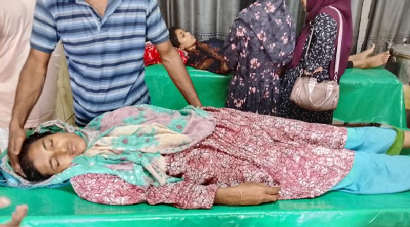 পটুয়াখালীতে সালিশ করতে আসায় নারী ইউপি সদস্যকে মারধরের অভিযোগ