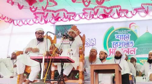 শরিয়াহবিরোধী কোনো আইনকে মেনে নেওয়ার প্রশ্নই আসে না: বায়তুল মোকাররমের খতিব