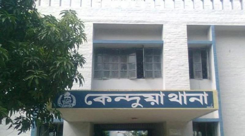 ভিডিও ছড়িয়ে দেওয়ার ভয় দেখিয়ে চার বছর ধরে কিশোরীকে যৌন নির্যাতন