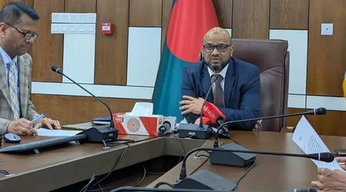 পণ্য খালাসে গতি ফেরাতে কঠোর অবস্থানে নৌপরিবহন অধিদপ্তর, ১৩ ভেসেলকে জরিমানা