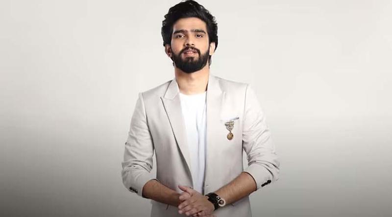 হাড় ভাঙা শরীর, মানসিক জোরেই টিকে আছেন আমাল মালিক