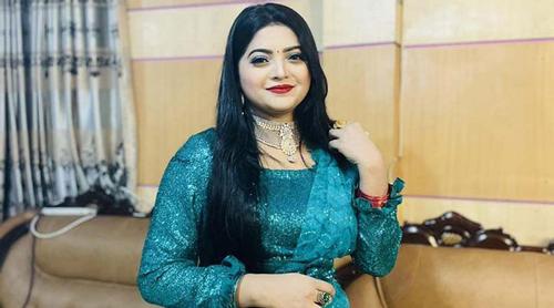 নতুন বছরে কাজ আর দায়িত্বেই ব্যস্ত থাকতে চান সঙ্গীতশিল্পী সালমা!