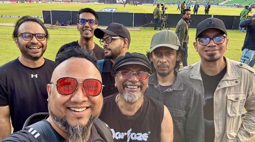 মঞ্চে ওঠার সময় জানতে পারি ‘একুশে পদক’ পাচ্ছি : ওয়ারফেজ