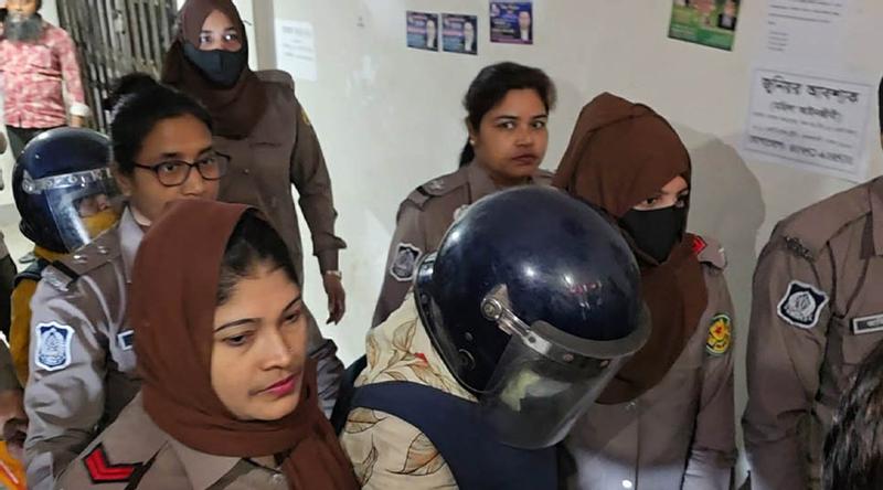 বিমানের সাবেক এমডিসহ ৪ জন রিমান্ডে
