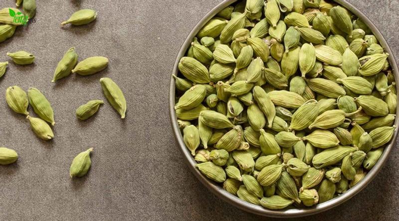 জেনে নিন এলাচের পুষ্টি উপাদান ও উপকারিতা