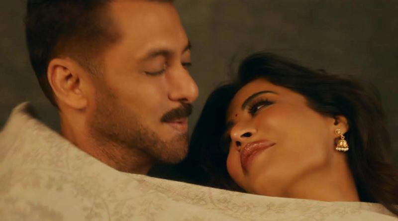 ভালোবাসা দিবসে সালমান-চিত্রাঙ্গদার মিউজিক ভিডিও প্রকাশ