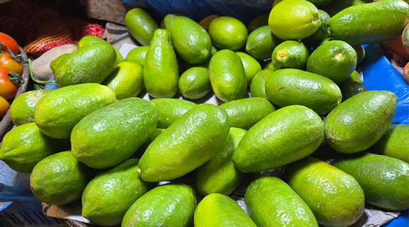 রাজধানীতে লেবুর দামে আগুন!