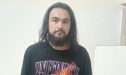 জামিন পেয়েই আদালতে গান ধরলেন নোবেল