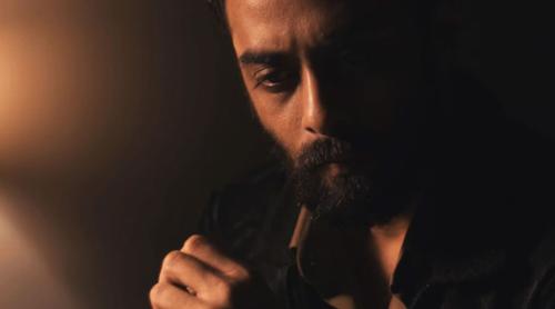 অভিনয়ের জন্য প্রশংসার জোয়ারে ভাসছেন হৃদয় খান