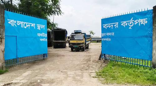 'আখাউড়া স্থলবন্দরের সক্ষমতা বাড়াতে পর্যায়ক্রমে অবকাঠামো গড়ে তোলা হবে'