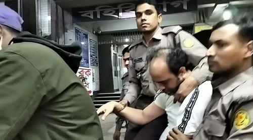 আদালতে অসুস্থ ইভ্যালির রাসেল, নেওয়া হলো হাসপাতালে
