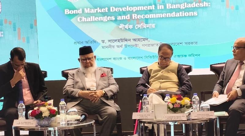 সঞ্চয়পত্র কেনায় সীমা তুলে দেয়ার কথা ভাবছে সরকার: অর্থসচিব