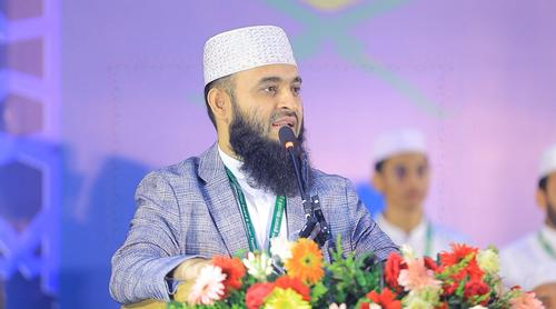 সৎ ও যোগ্য প্রার্থী বেছে নেওয়ার আহ্বান আজহারীর