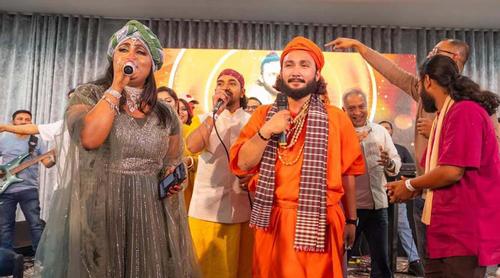 লন্ডনে বাউল উৎসব মাতালেন কণ্ঠশিল্পী শারমিন দিপু