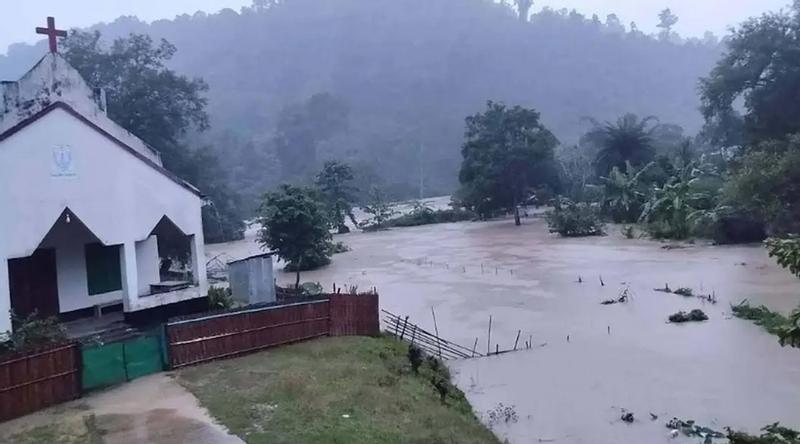 রাঙামাটিতে ৬০টি পাহাড়ধসের ঘটনা, আশ্রয়কেন্দ্রে ৪ হাজার ১৬৬ জন