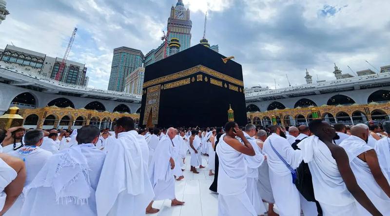 নতুন ওমরাহ মৌসুম শুরু, ভিসা ইস্যু শুরু করল সৌদি আরব