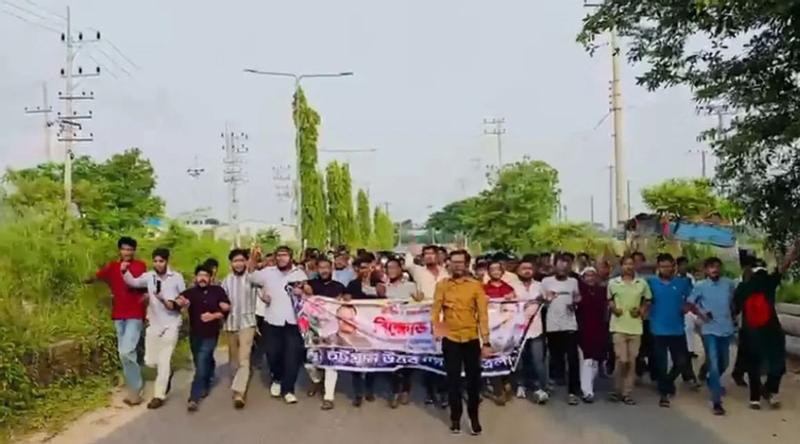 ৬৮ জন গ্রেপ্তারের একদিন পর চট্টগ্রামে ফের নিষিদ্ধ ছাত্রলীগের মিছিল