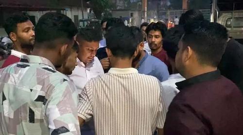 নিষিদ্ধ ছাত্রলীগ ও কিশোর গ্যাংয়ের ১৮ সদস্যকে পুলিশে দিল ছাত্রদল