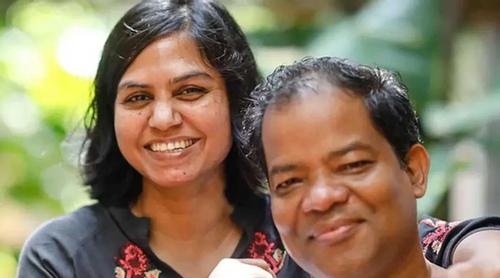 ১০ মামলায় সাংবাদিক ফারজানা রুপা ও শাকিলের জামিন স্থগিত