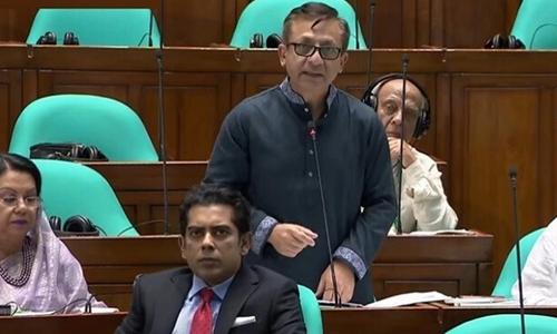 ৫ বছরে বাণিজ্য ঘাটতি ৮ বিলিয়ন ডলার : বাণিজ্যমন্ত্রী