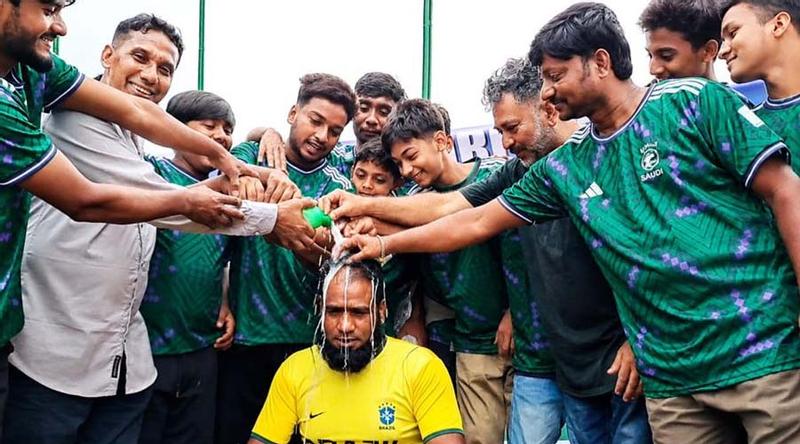 দুধ দিয়ে গোসল করে ব্রাজিল ছেড়ে সৌদিকে সমর্থন