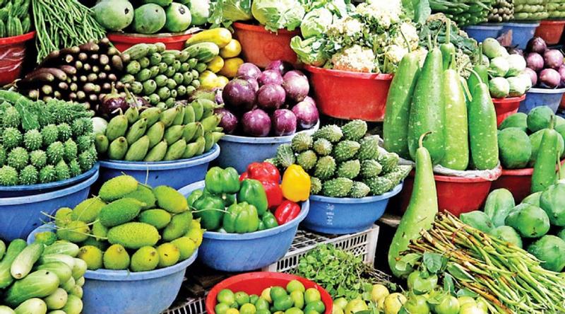 বাজেটের পরের দিনও স্বস্তি নেই সবজির বাজারে