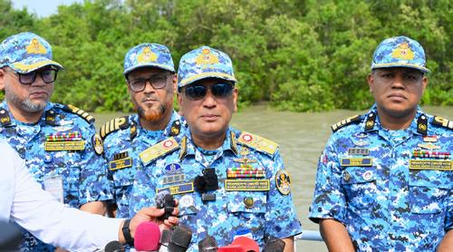 সুন্দরবনে দস্যুতা দমন ও উপকূলীয় নিরাপত্তায় কোস্ট গার্ডের কঠোর অবস্থান
