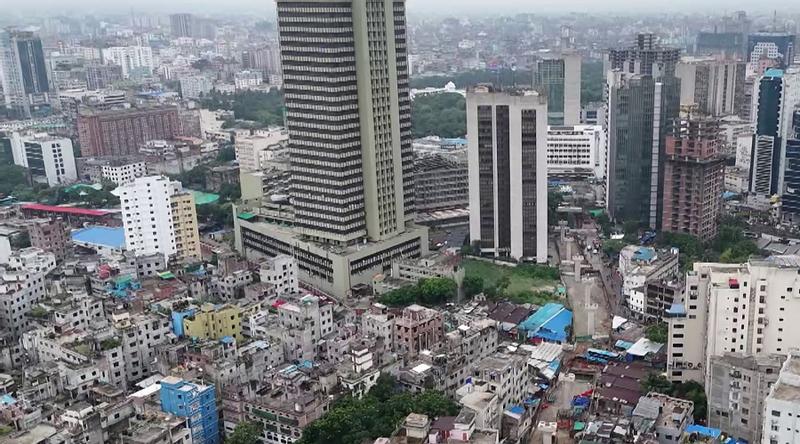 দূষণের শীর্ষে জাকার্তা, ঢাকার খবর কী?