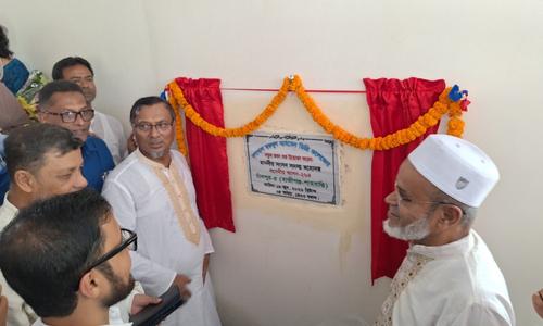 কোনো ফলকে আমার নাম থাকবে না : এমপি মমিনুল হক