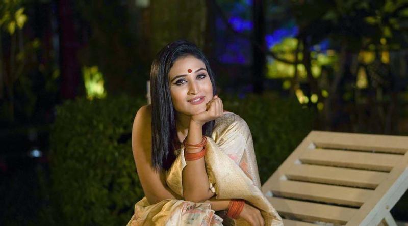 ঈদের দুই গানে জুথী আঁখি