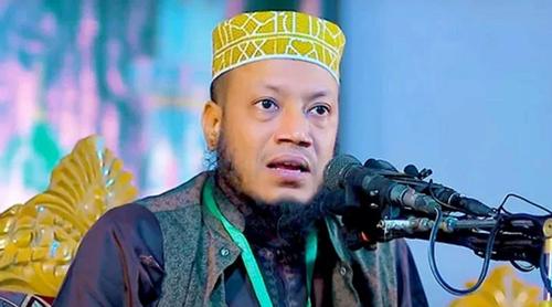 ফেসবুক পোস্টে আমির হামজার অভিযোগ
