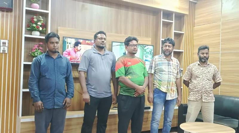মাদক কারবারিকে ছাড়াতে গিয়ে বিএনপি-জামায়াতের ৫ জন হেফাজতে