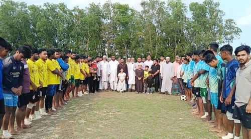 মাদককে ‘না’ বলতে চৌদ্দগ্রামে ফুটবল খেলার আয়োজন করলো যুবসমাজ