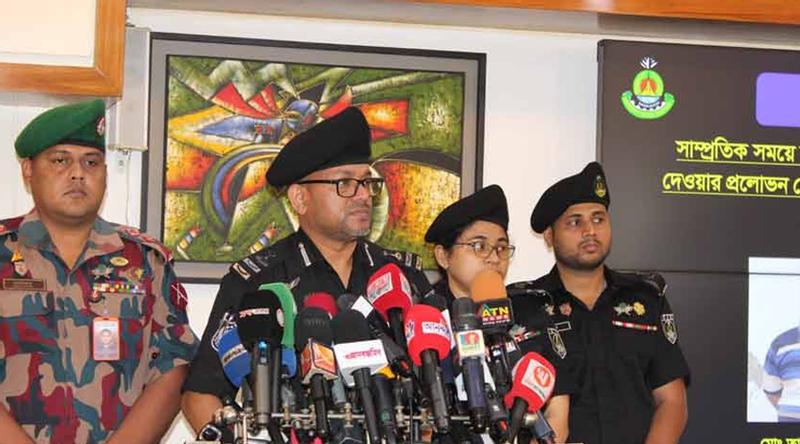 চাকরি দেওয়ার নামে প্রতারণা, সাবেক সেনা সদস্যসহ গ্রেপ্তার ২