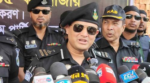 কক্সবাজারে পশুর হাটে জাল টাকা-ছিনতাই ঠেকাতে র‍্যাবের কড়া অবস্থান