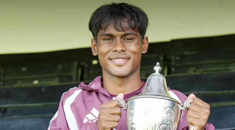 ফুলহামের বর্ষসেরা একাডেমি খেলোয়াড় হলেন বাংলাদেশের ফারহান