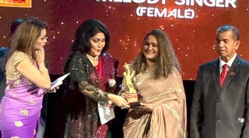ঢালিউড অ্যাওয়ার্ডে ‘সেরা মেলোডি সিঙ্গার’ রন্টি দাশ