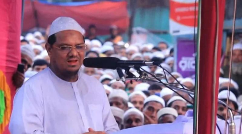 ১৪ দিনের দাওয়াতি সফরে যুক্তরাষ্ট্রে গেলেন চরমোনাই পীর রেজাউল করীম