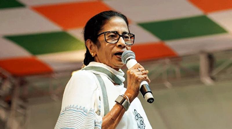 পুরো প্রজন্মকে ভয় দেখিয়ে স্তব্ধ করার অপচেষ্টা চলছে: মমতা