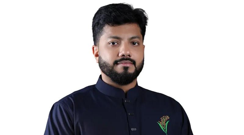 আত্মরক্ষার্থে লাইসেন্স করা আগ্নেয়াস্ত্র উঁচিয়ে ধরি : ইশরাক