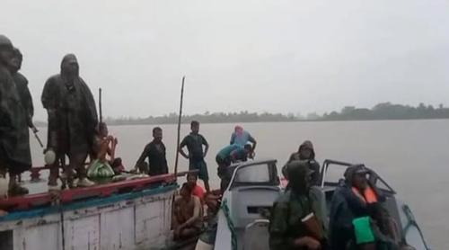 ‘বৈরী আবহাওয়ার সুযোগে’ সীমান্তে ১২ জনকে পুশ-ইনের চেষ্টা, রুখে দিল বিজিবি