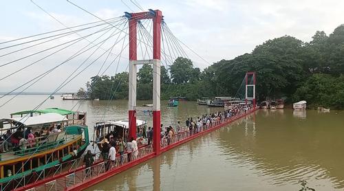 আবারও ডুবলো রাঙামাটির ঝুলন্ত সেতু, পর্যটক প্রবেশে নিষেধাজ্ঞা