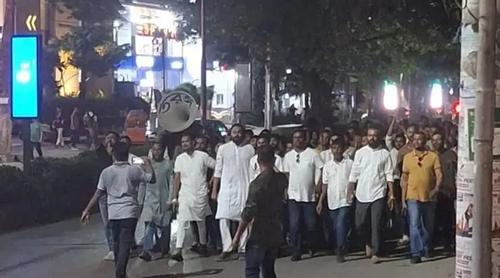 আওয়ামী লীগের কর্মকাণ্ডের প্রতিবাদে গুলশানে স্বেচ্ছাসেবক দলের মিছিল