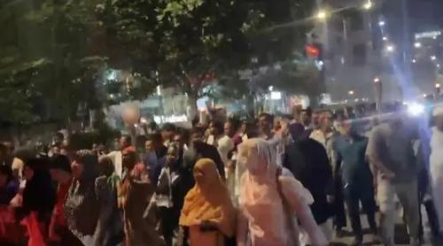 আওয়ামী লীগের মিছিলের প্রতিবাদে গুলশানে এনসিপির মশাল মিছিল