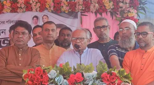 বিএনপি মানুষের স্বার্থে ও মানবতার পক্ষে রাজনীতি করে : রিজভী